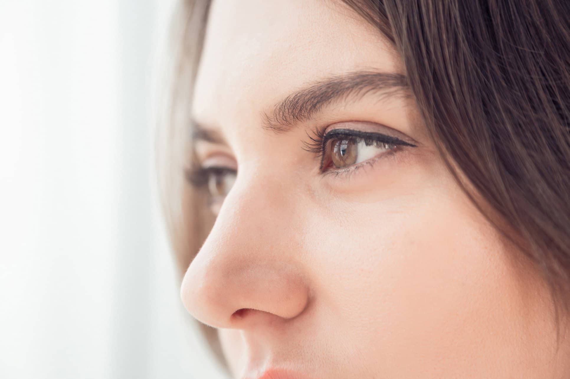 Peut-on corriger une bosse sur le nez sans chirurgie esthétique ? | Dr Gauthier | Paris